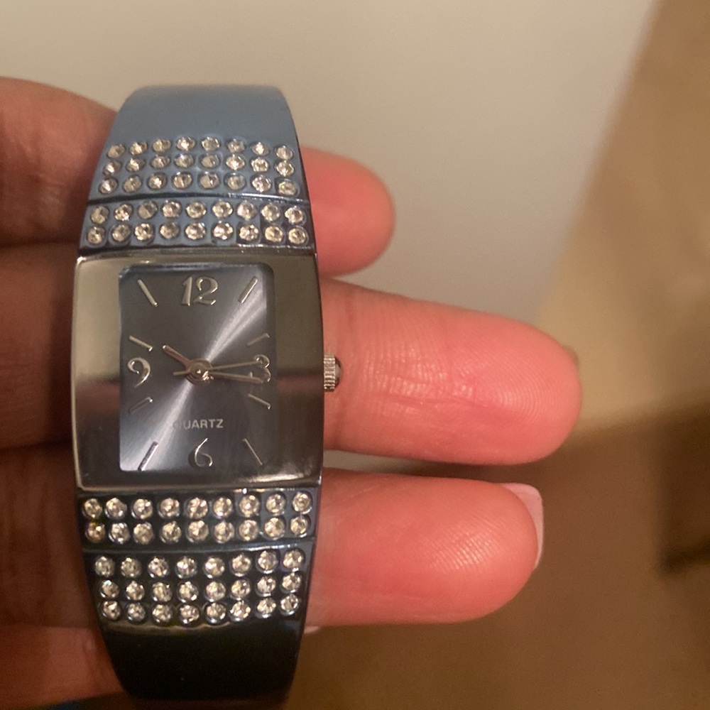 Bangle  watch - Picture 3 of 3
